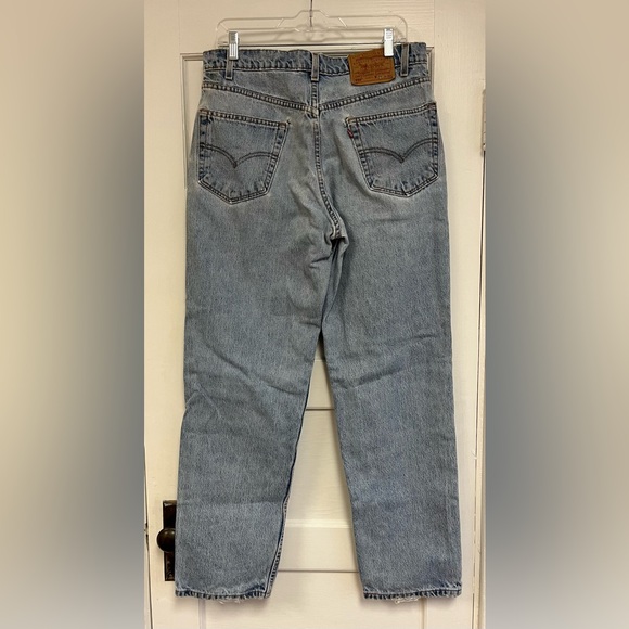 Levis 550 Relaxed Fit Jeans Mens 34x32 Blue Denim Distressed - Picture 5 of 9